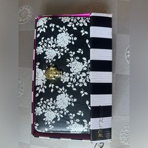 NWT Betsey Johnson skull black and white floral zip up wallet wristlet